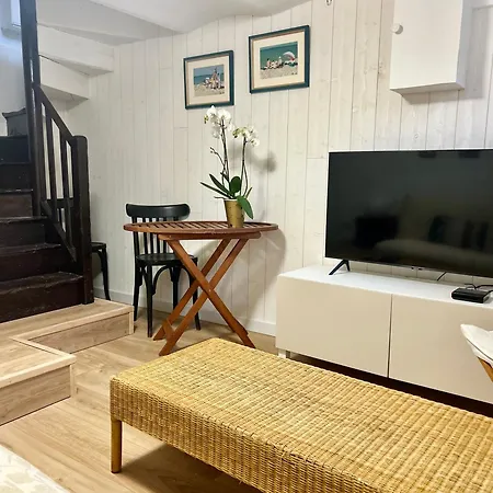 La Maison Des Ecoliers Holiday home Deauville