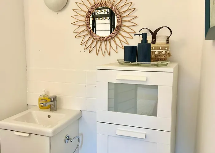 La Maison Des Ecoliers Holiday home *